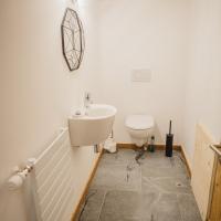 Master bedroom's restrooms